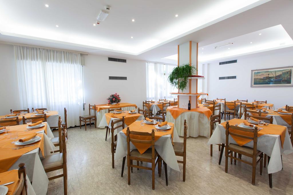 Hotel Graziana Riccione Buitenkant foto